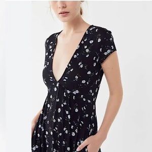 Urban Outfitters -Floral Knit Plunging Neckline- Maxi Dress